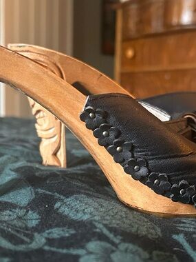 Lucky Lou Rockin’ Tiki Heel